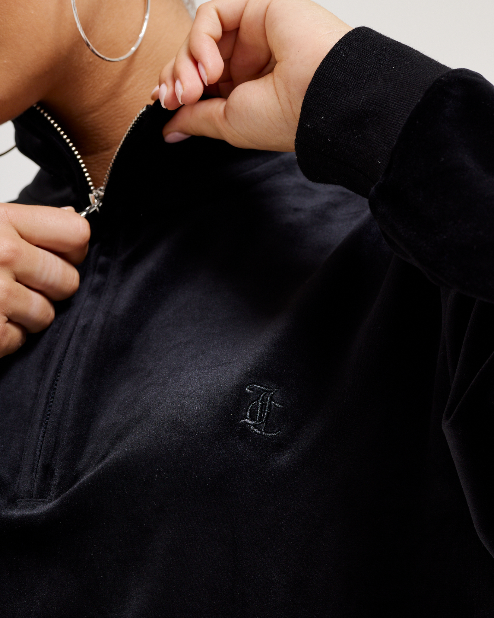 Classic Velour Oversized Pete Pullover Black - Juicy Couture Scandinavia