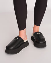 Caggie Sheepskin Clogg Black - Juicy Couture Scandinavia