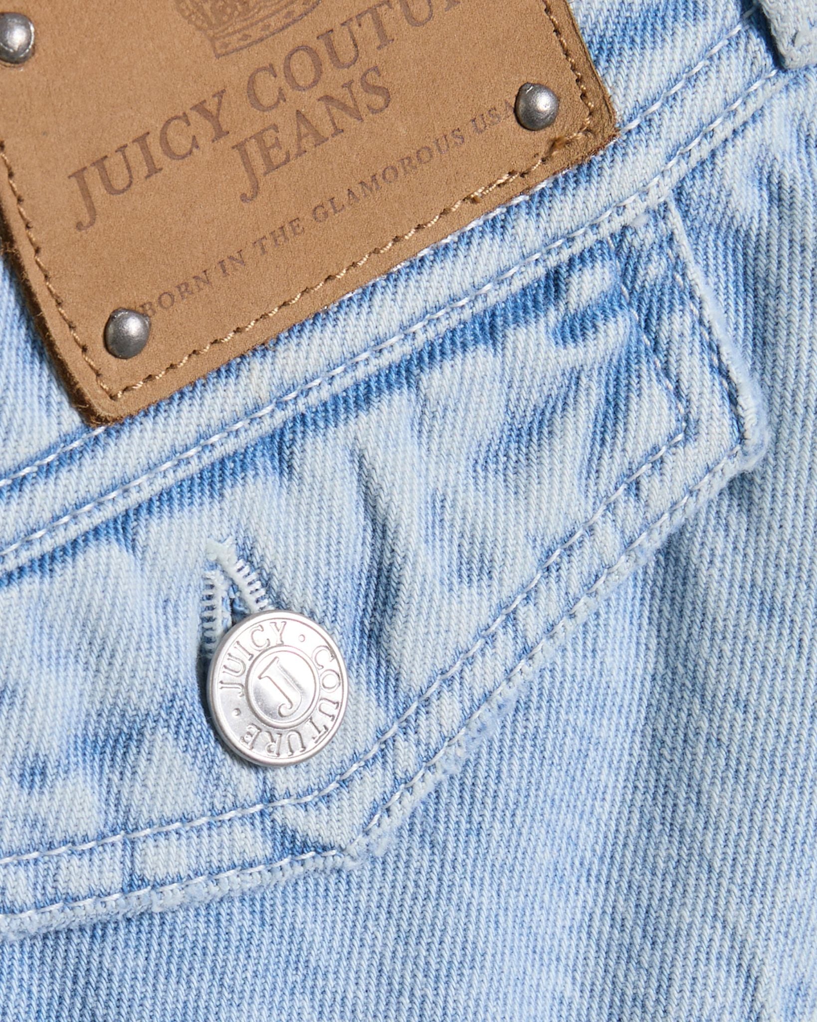 Crest Pleated Denim Skirt Light Wash - Juicy Couture Scandinavia