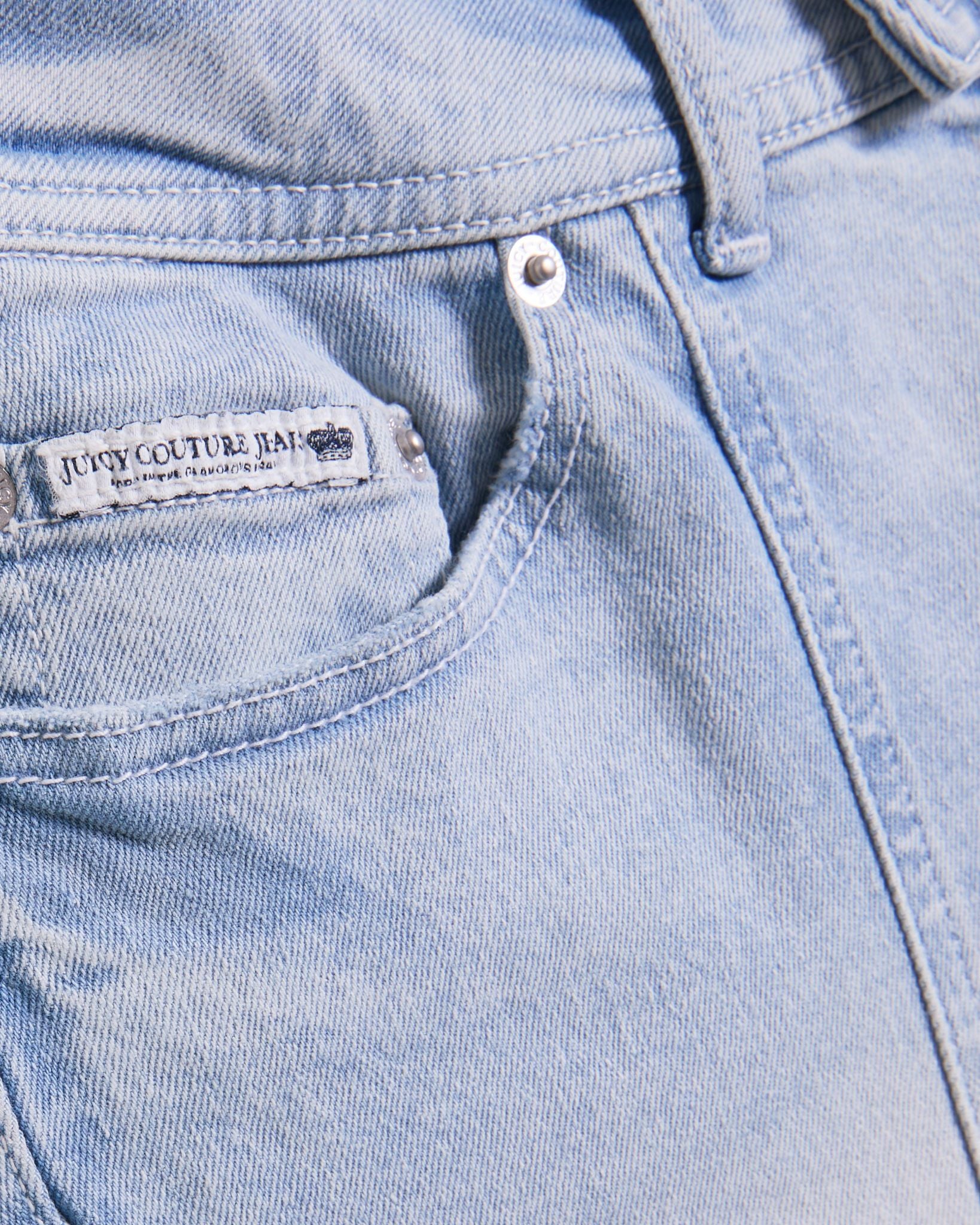 Crest Flare Jeans in Light Wash - Juicy Couture Scandinavia