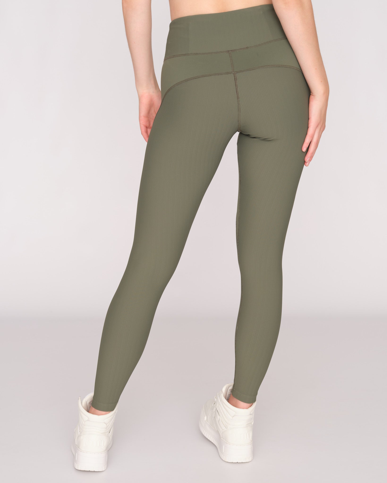 Lorraine Rib Interlock Legging Thyme - Juicy Couture Scandinavia