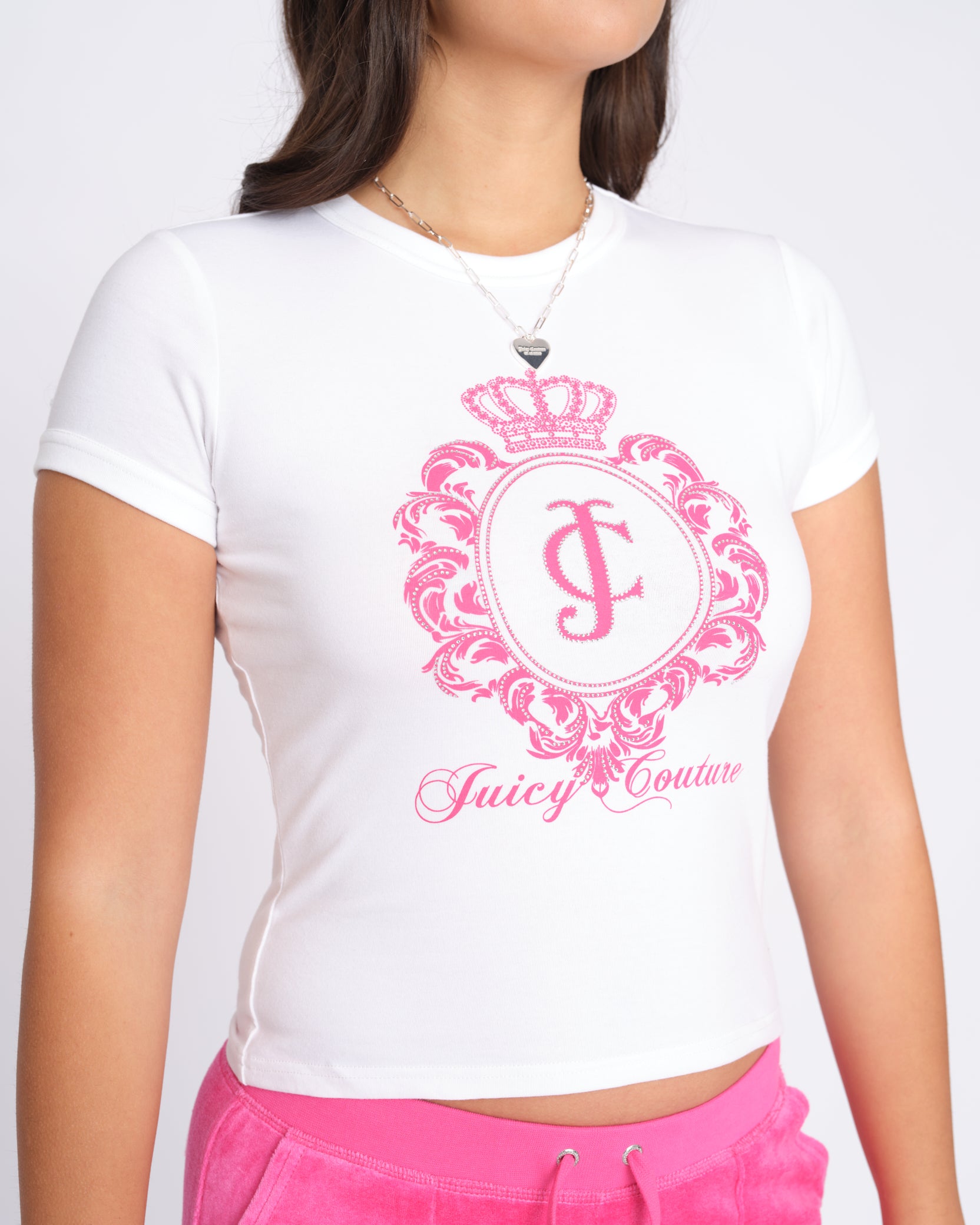 lWhite_JCWCT24337_Heritage_Crest_Fitted_TShirt_Juicy_Couture_PS246843_webshop.jpg